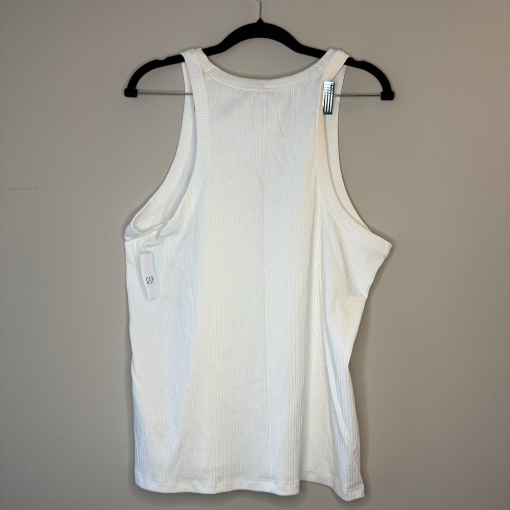 NWT Gap Racerback Tank - Picture 2 of 3